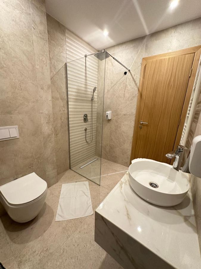 Hotel Suljovic Ilidža Bagian luar foto