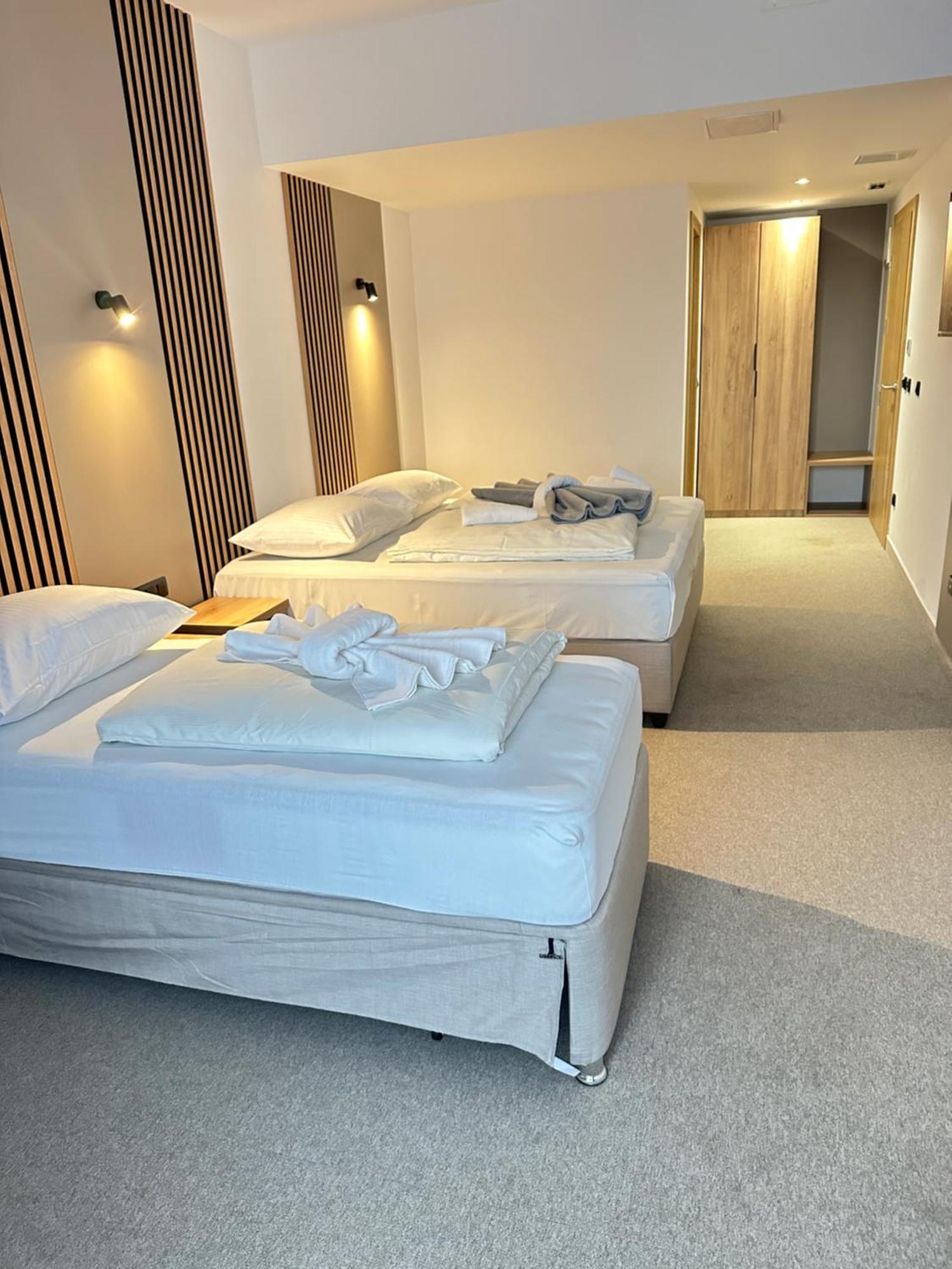 Hotel Suljovic Ilidža Bagian luar foto