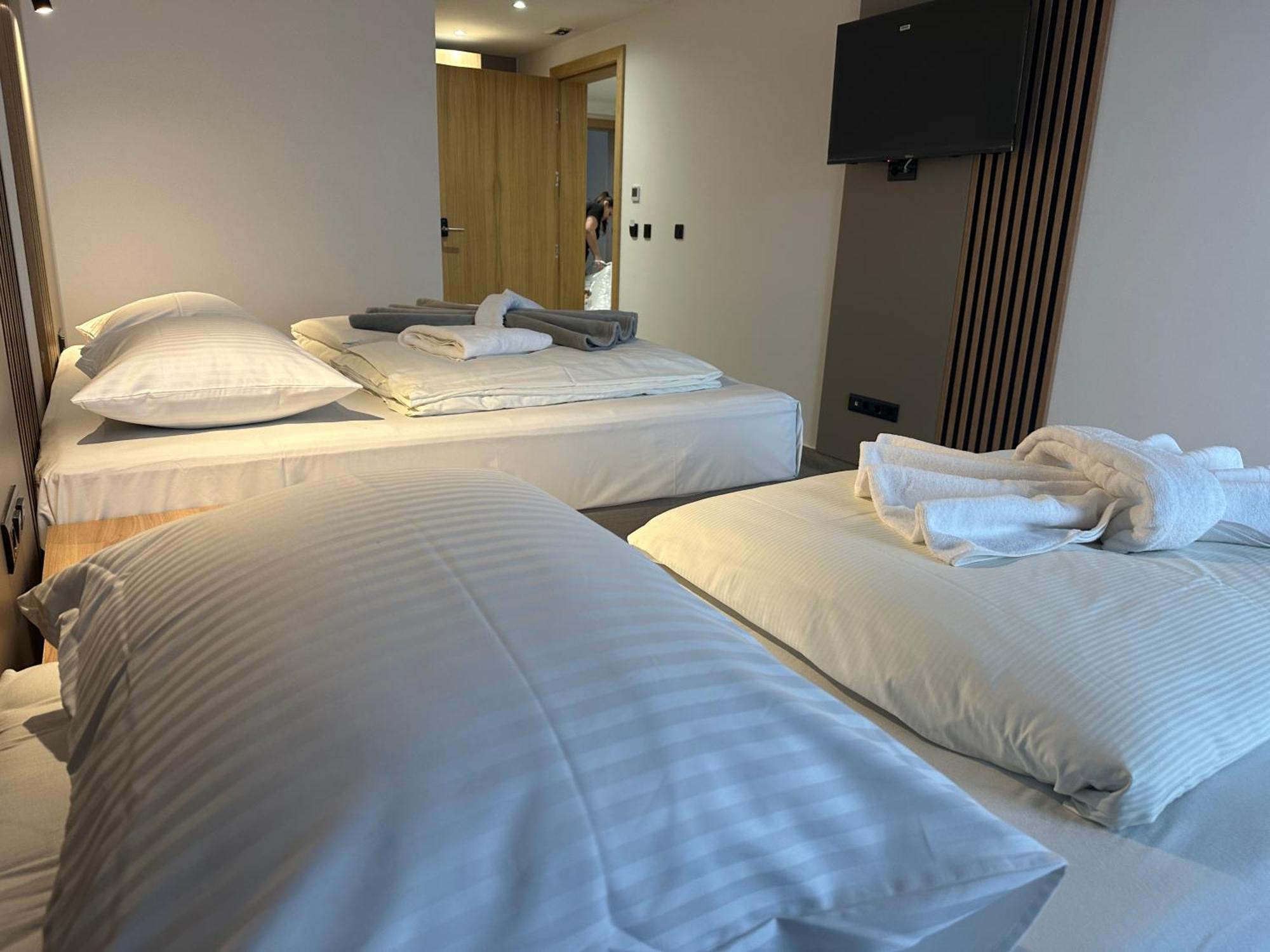 Hotel Suljovic Ilidža Bagian luar foto