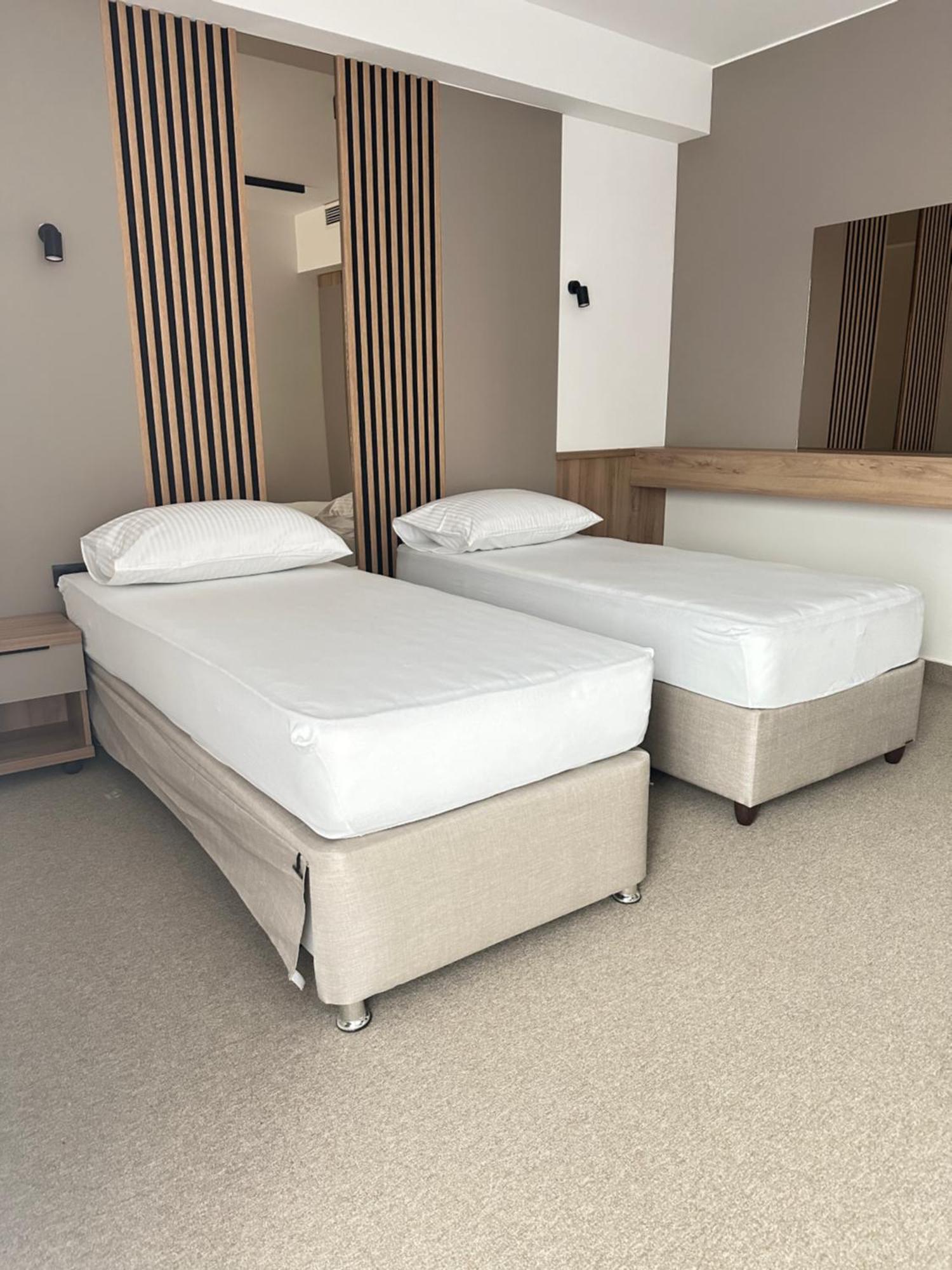Hotel Suljovic Ilidža Bagian luar foto